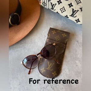 Lv sunglasses case or pen case